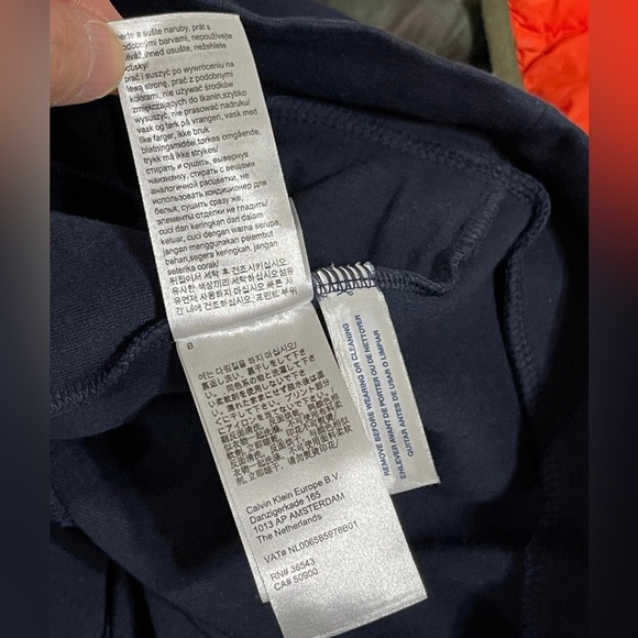 NWOT Women’s Size Small Calvin Klein Oversized Hoodie With Reflective Logo Navy - Picture 8 of 8